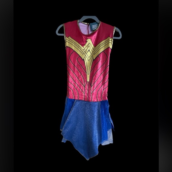 Justice League Wonder Woman Costume Deluxe Girls size Small - Picture 2 of 7